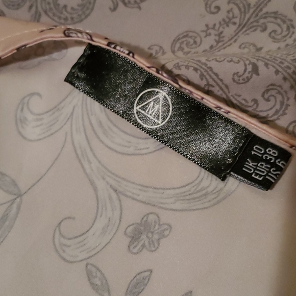 Missguided Pink Silky Bodysuit - Picture 3 of 4